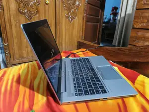 Laptop HP EliteBook 745 G6 16GB Intel Core i5 SSD 250GB