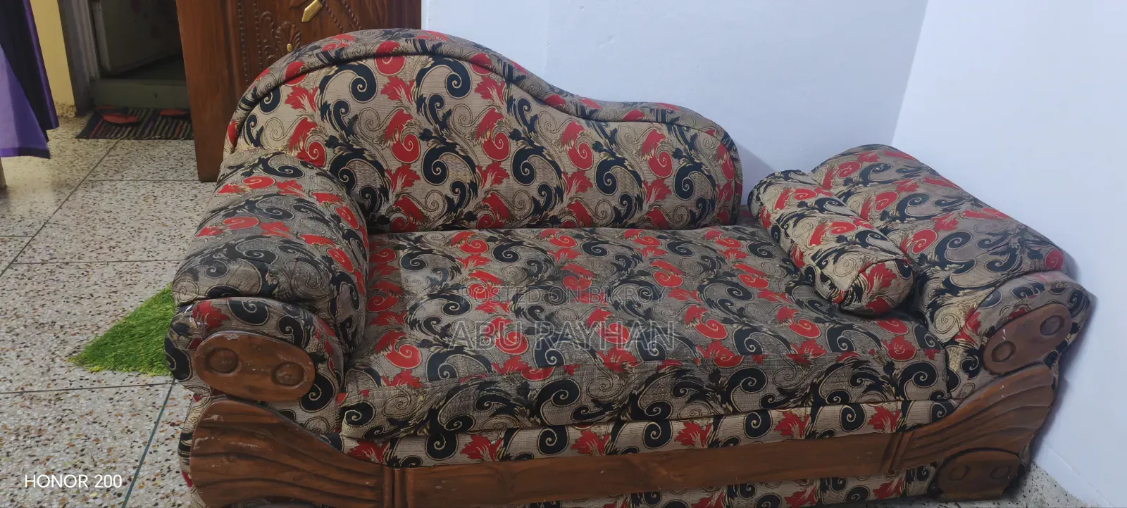 ডিভাইন (সোফা)