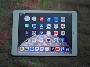 Apple iPad 9.7 32 GB