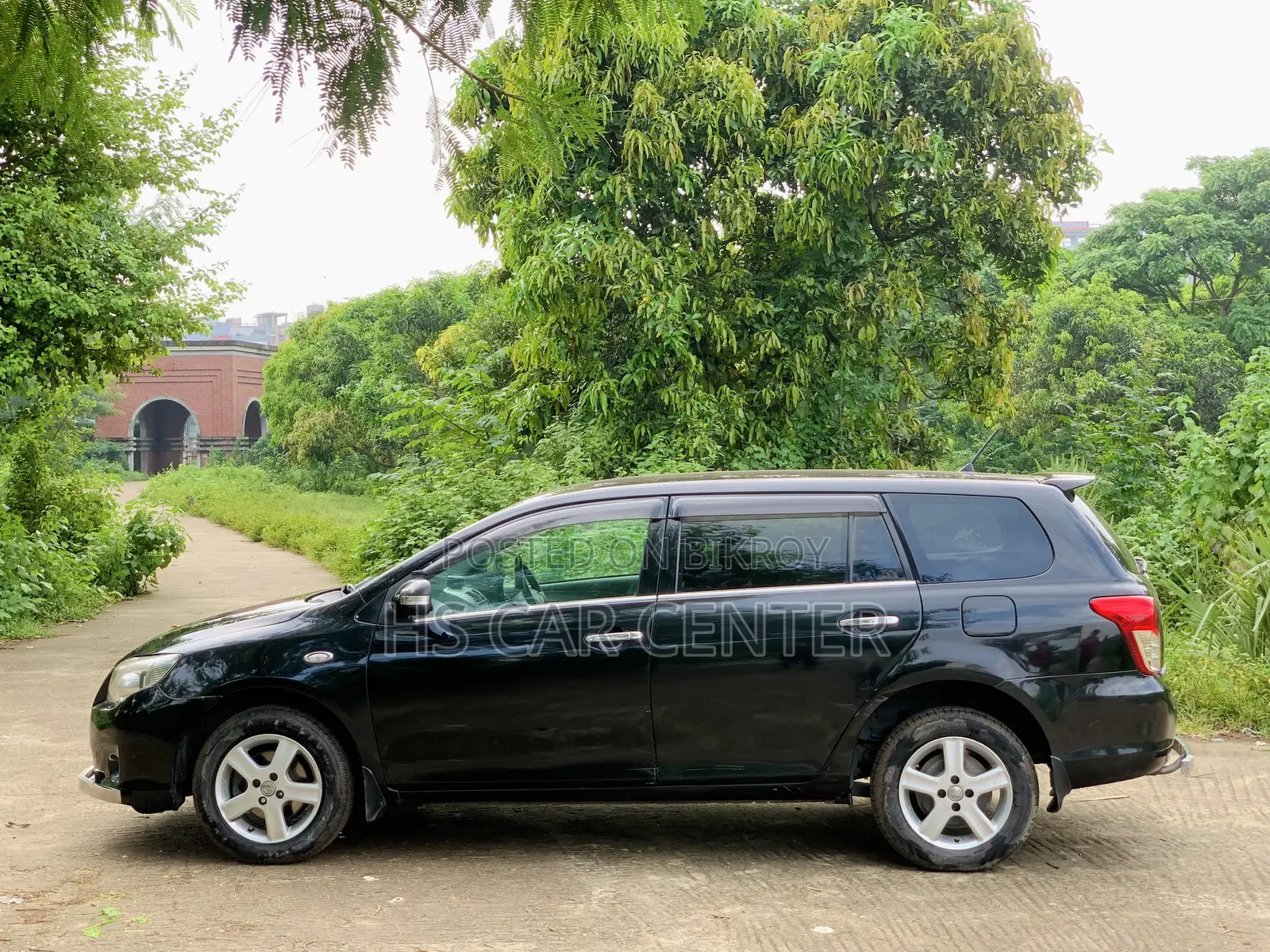 Toyota Corolla Fielder 1.5 Petrol FWD 2010 Black