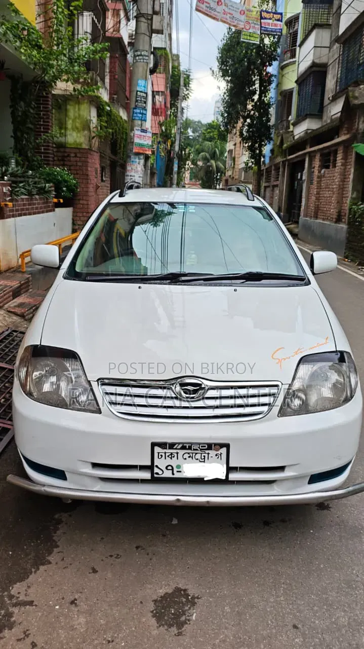 Toyota Corolla Fielder 2002 White