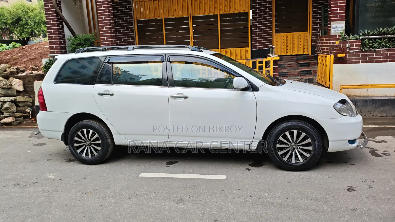 Toyota Corolla Fielder 2002 White