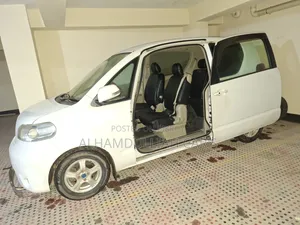 Toyota Porte 1.3 Front Wheel Drive 2009 Pearl