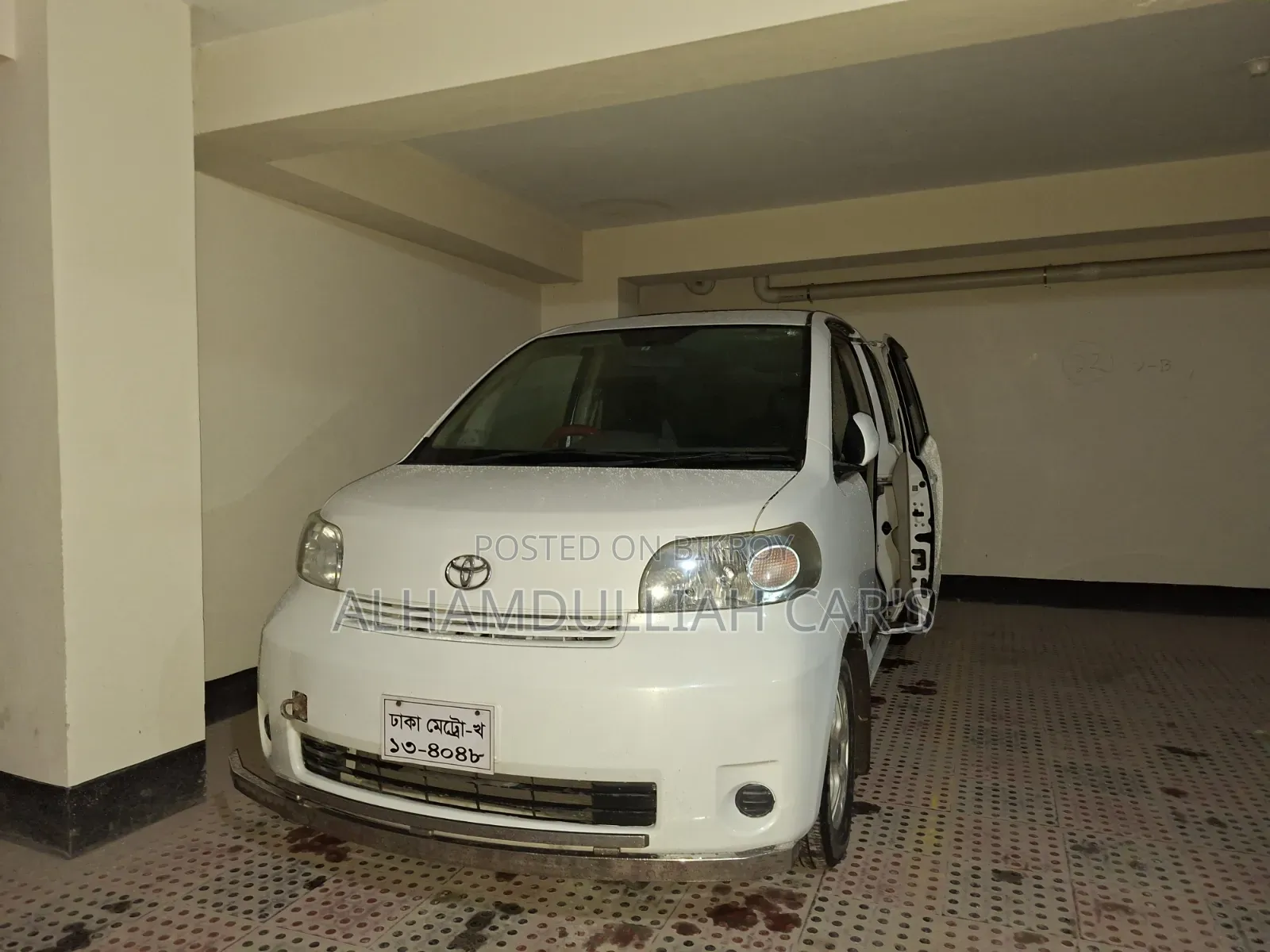 Toyota Porte 2009 Pearl
