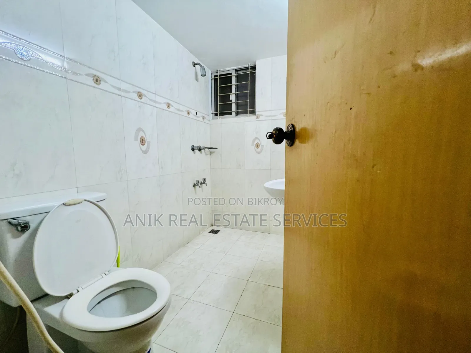 Furnished 3bdrm Apartment in Anik Real Estate, Gulshan for rent