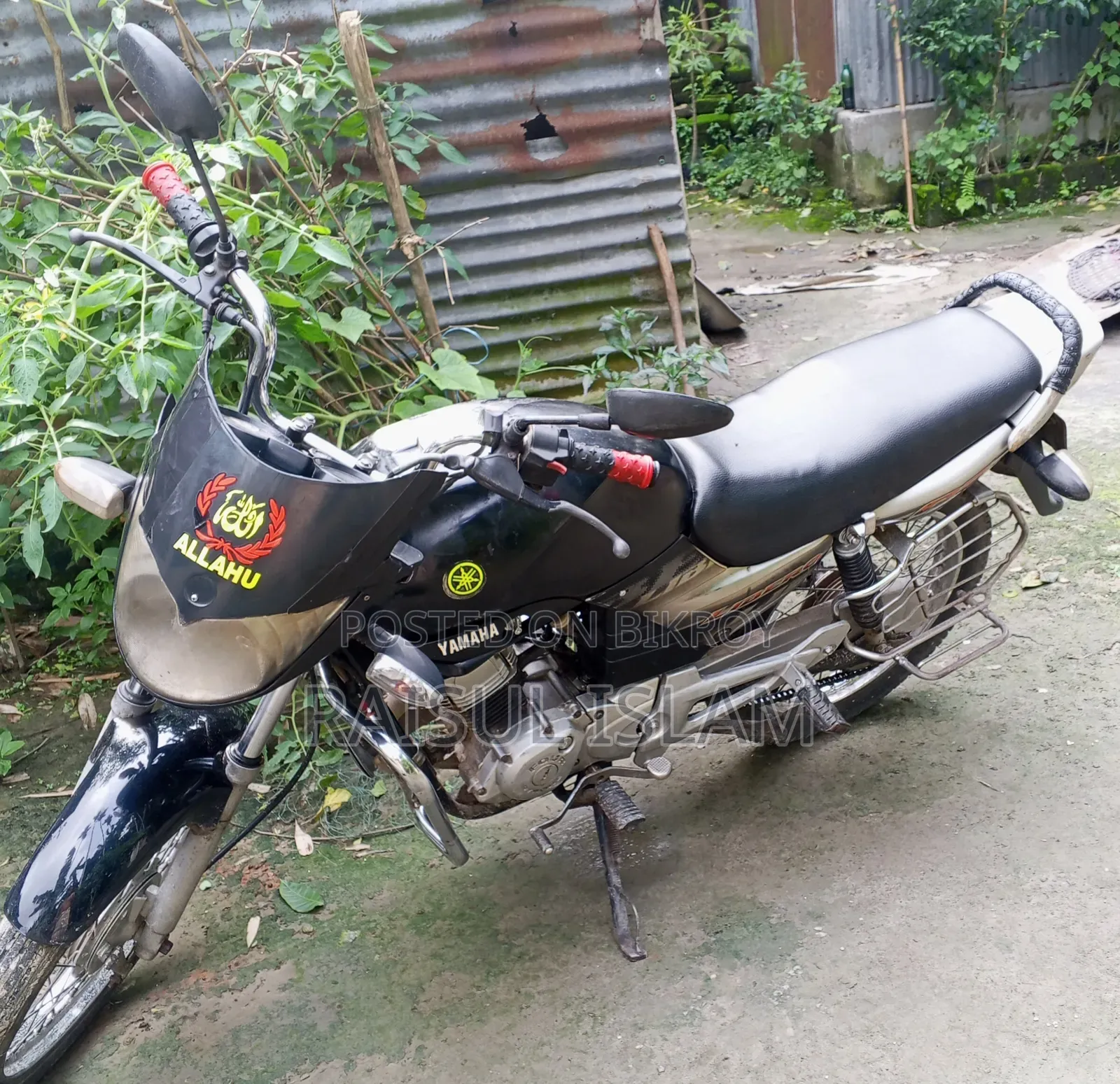 Yamaha 2006 Black