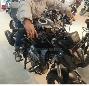 Hero Xtreme 125R 2025 Black