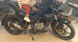 Hero Xtreme 125R 2025 Black