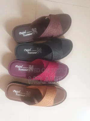 Pu জুতার কালেকশন