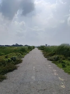 ব্লক-এন, দক্ষিণমুখী ৪+৪=৮ কাটা প্লট বিক্রি