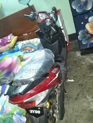 New BMW FOX 2025 Red