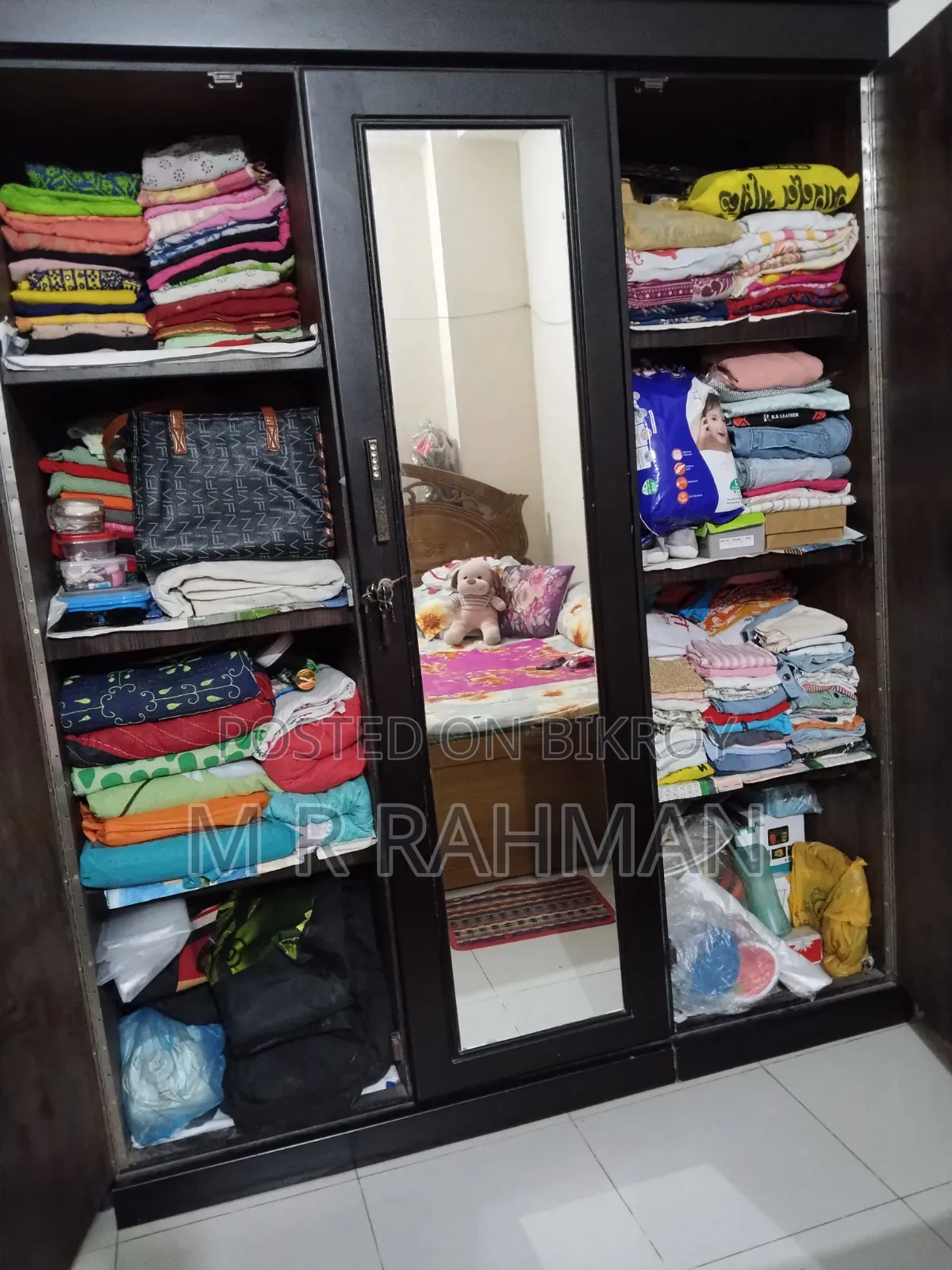 পাটের আলমারি সেল করতে চাচ্ছি