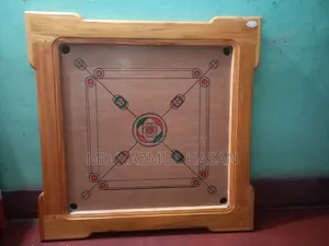 মাত্র ৮ দিন ব্যবহৃত ৩৬'×৩৬" ক্যারাম বোর্ড বিক্রি হবে।