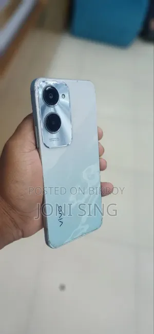 Vivo Y18 128 GB