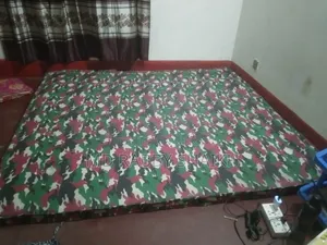 জাজিম ও আলমারি বিক্রয় হয়ে
