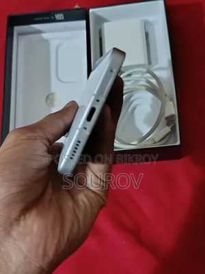 iQOO 11 256 GB White