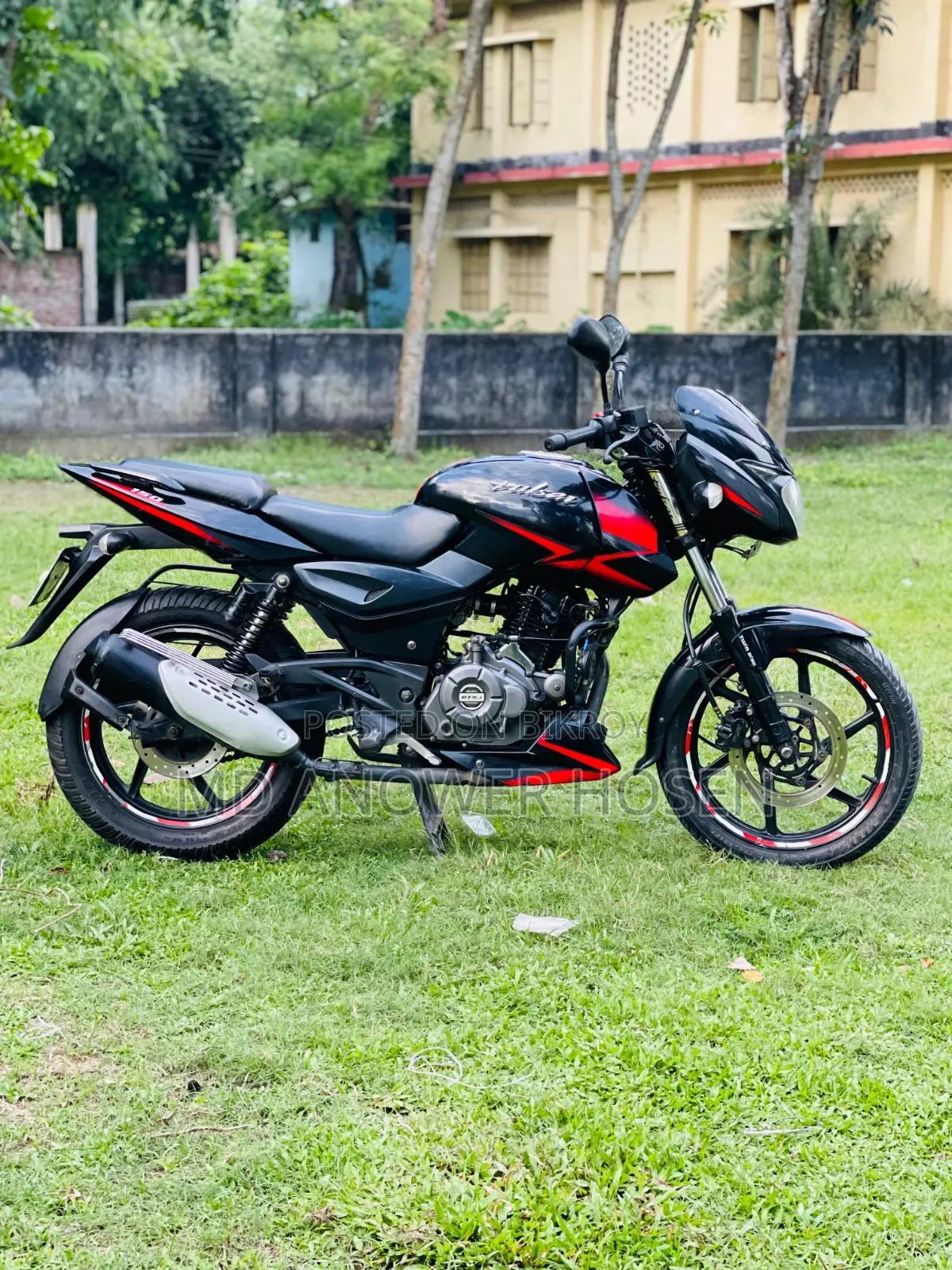 Bajaj Pulsar 150 2020 Red