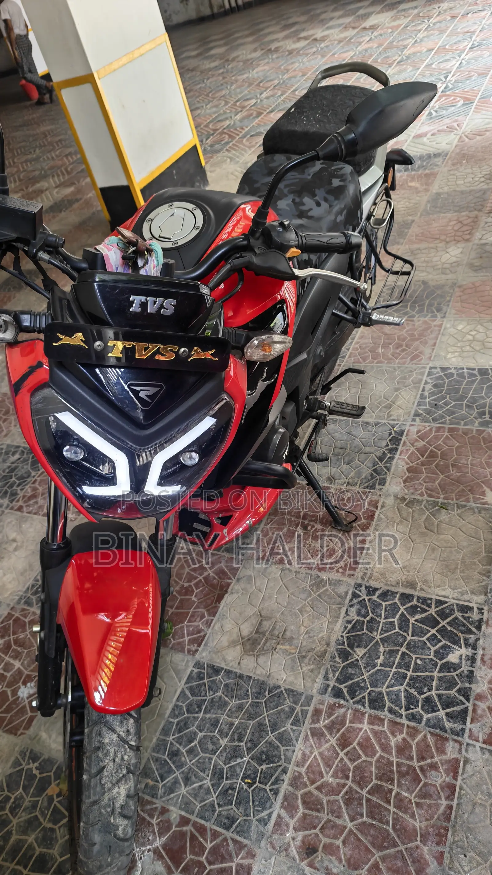 TVS Raider 125 2022 Red