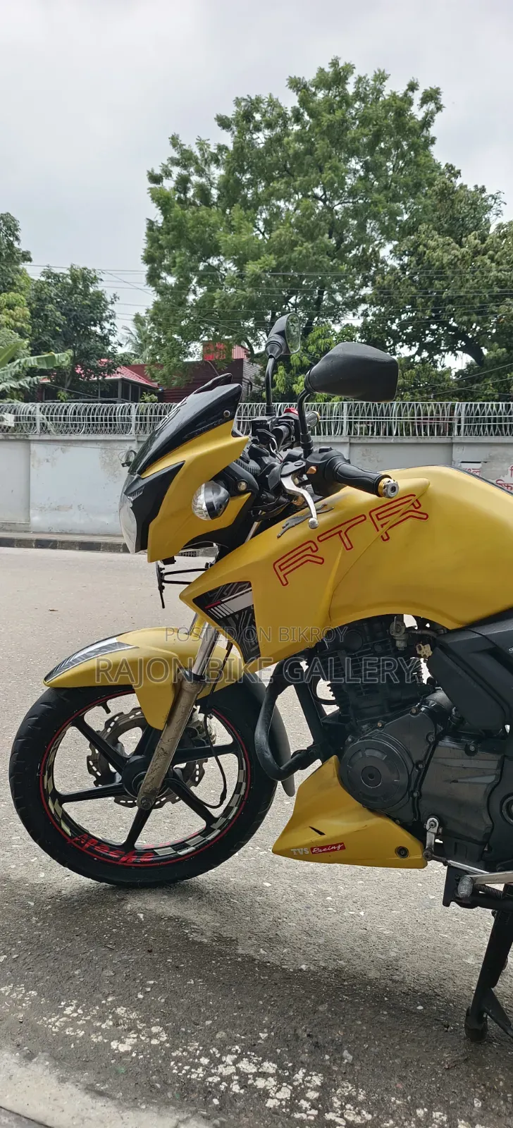 New TVS Apache RTR 160 2V 2019 Yellow