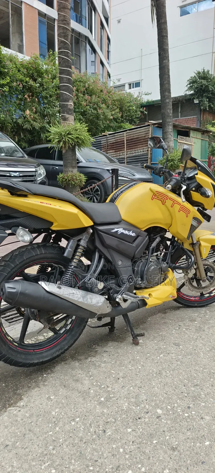 New TVS Apache RTR 160 2V 2019 Yellow