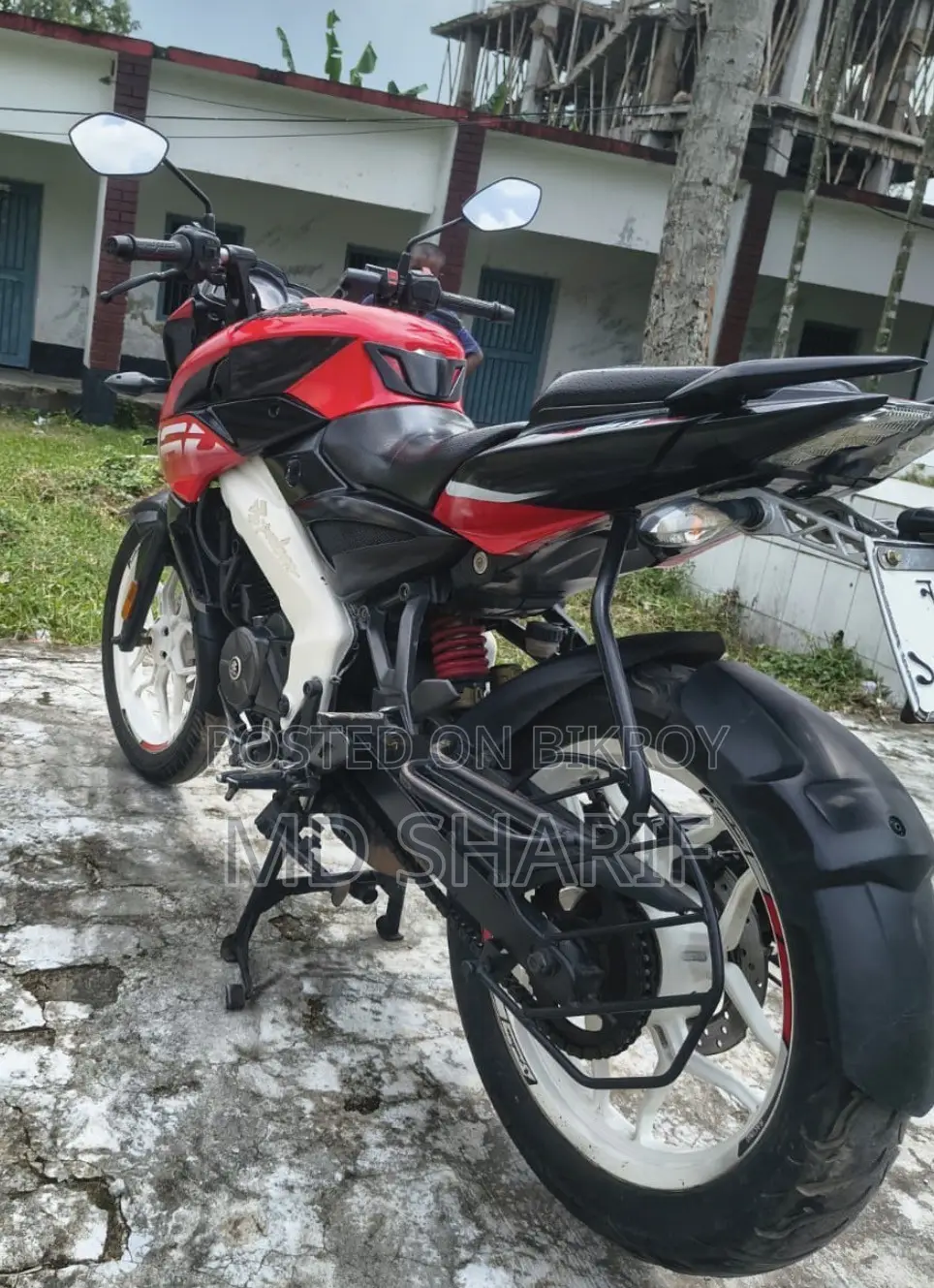 Bajaj Pulsar NS 160 2021 Red