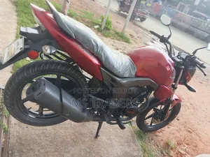 Honda CB 2019 Red