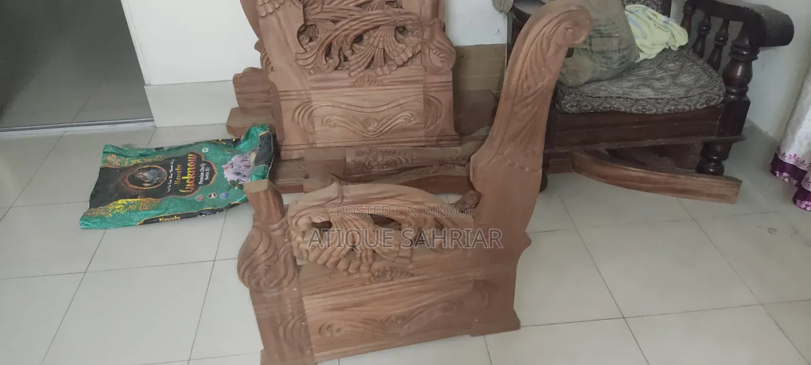 সোফা সেট, ডাইনিং টেবিল, বক্স খাট বিক্রি
