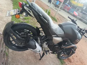 Yamaha FZS V3 2022 Silver