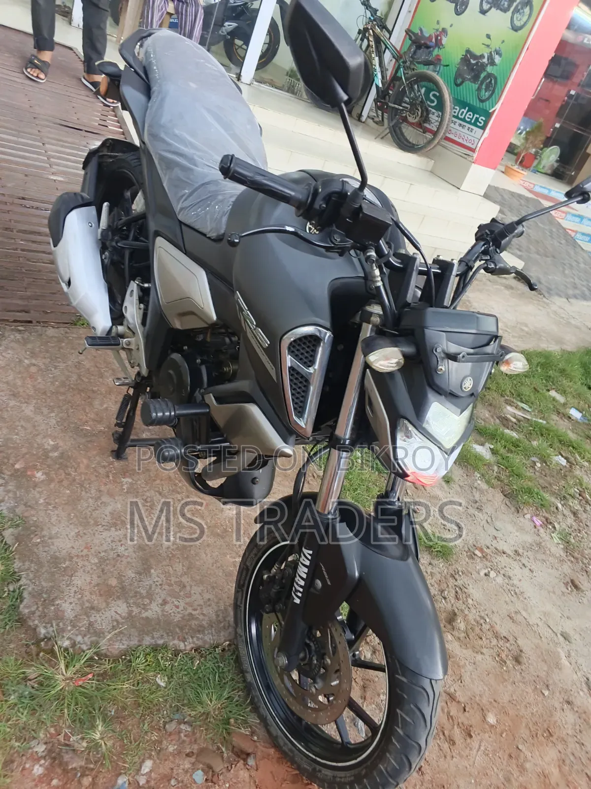 Yamaha FZS V3 2022 Silver