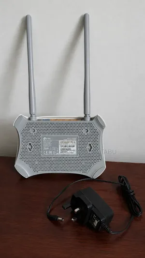 TP-Link 300Mbps Wireless N Router (Model: TL-WR840N) - Fresh Condition