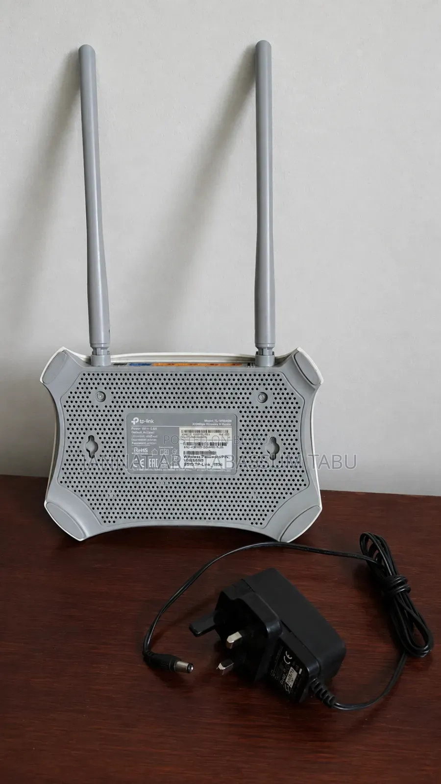 TP-Link 300Mbps Wireless N Router (Model: TL-WR840N) - Fresh Condition