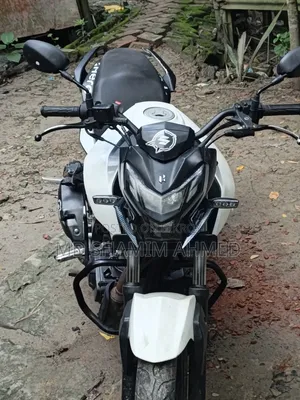 Hero Thriller 160R 2022 White