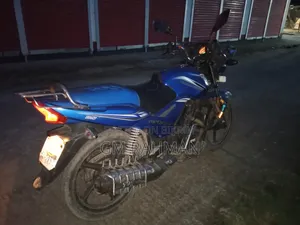TVS Metro Plus 2017 Blue