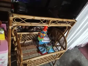 বেতের দোলনা
