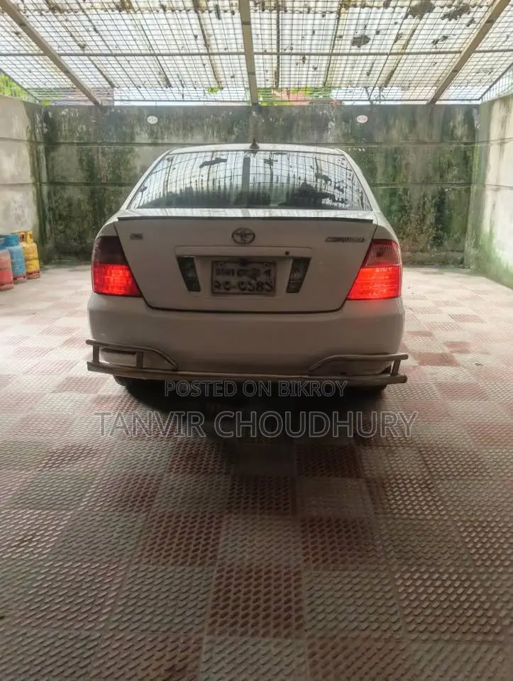 Toyota Corolla 2005 White