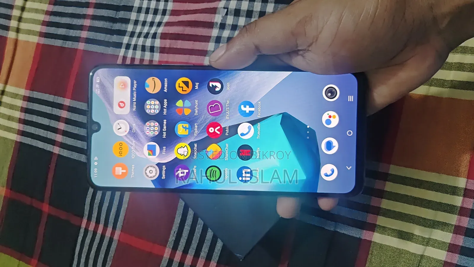 iQOO 128 GB