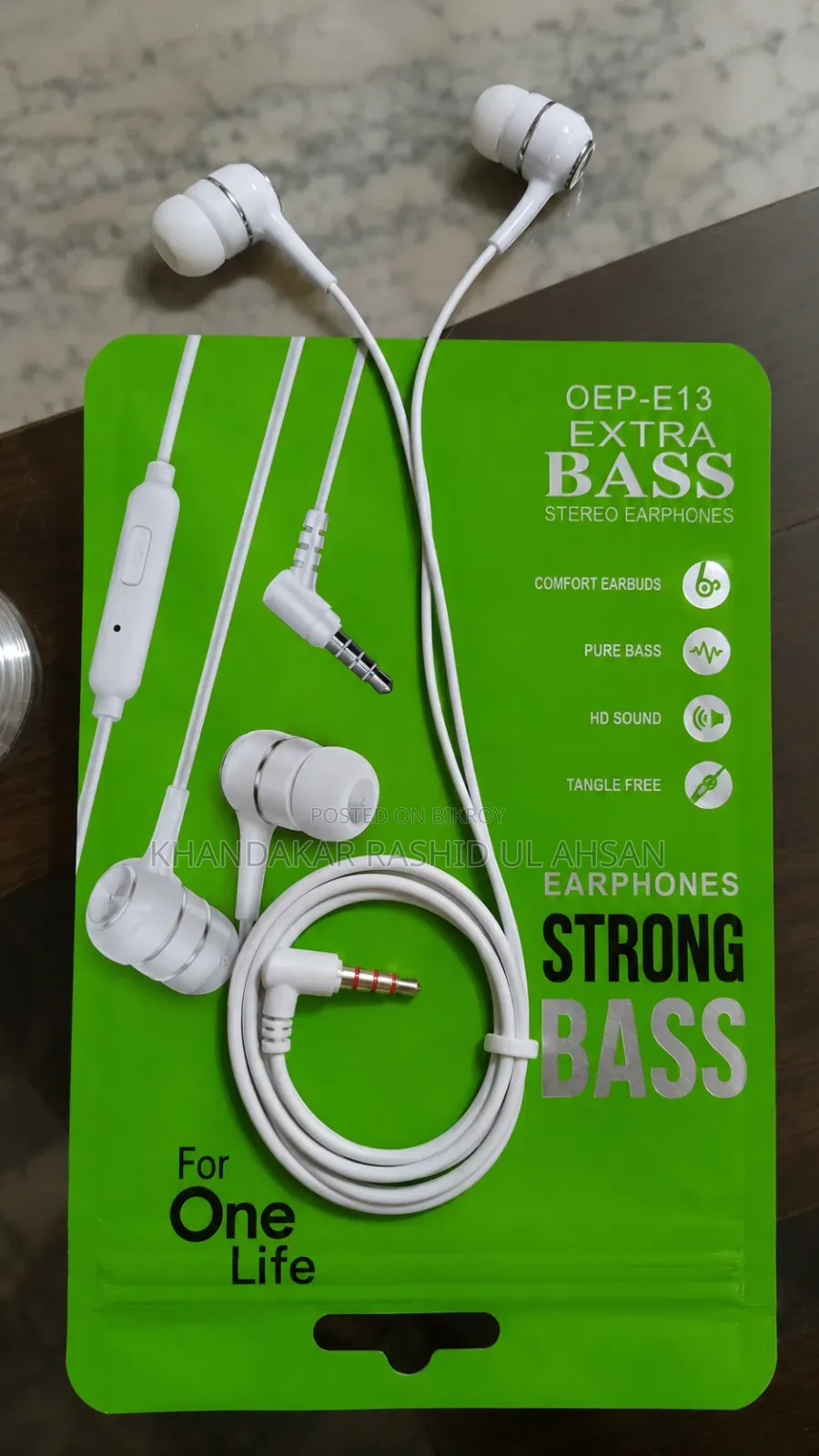 সাশ্রয়ী মূল্যে Ear Buds পাইকারী ও খুচরা বিক্রয় করে থাকি।