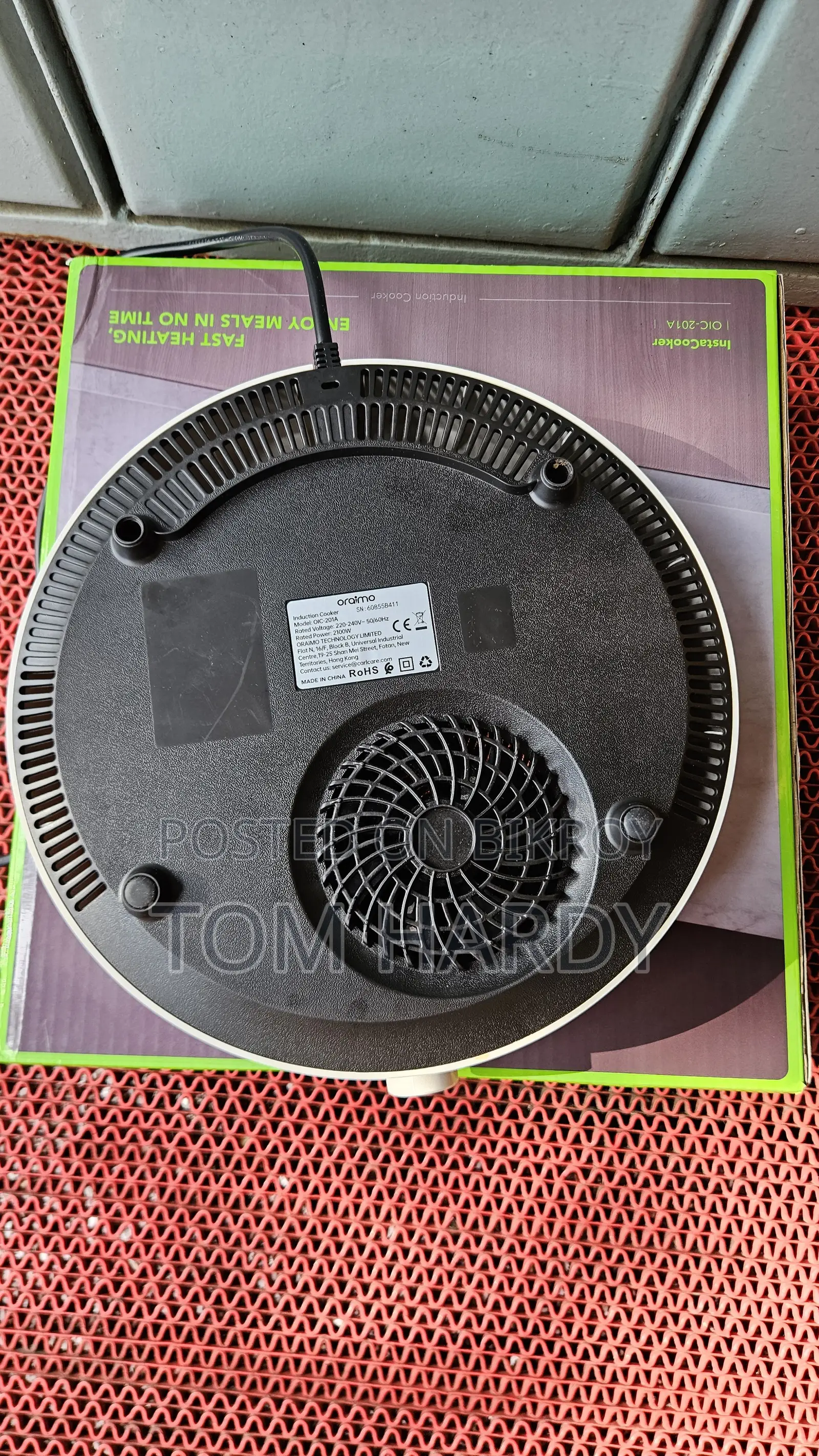 Oraimo InstaCooker 2100W Induction Cooker