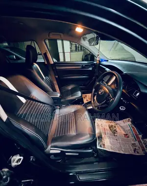 Toyota Corolla Fielder 1.5 Hybrid FWD 2018 Black