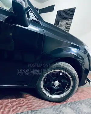 Toyota Corolla Fielder 1.5 Hybrid FWD 2018 Black