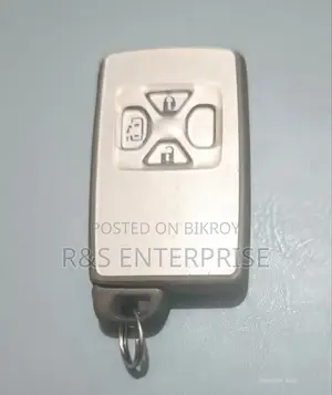 X Moah Keys