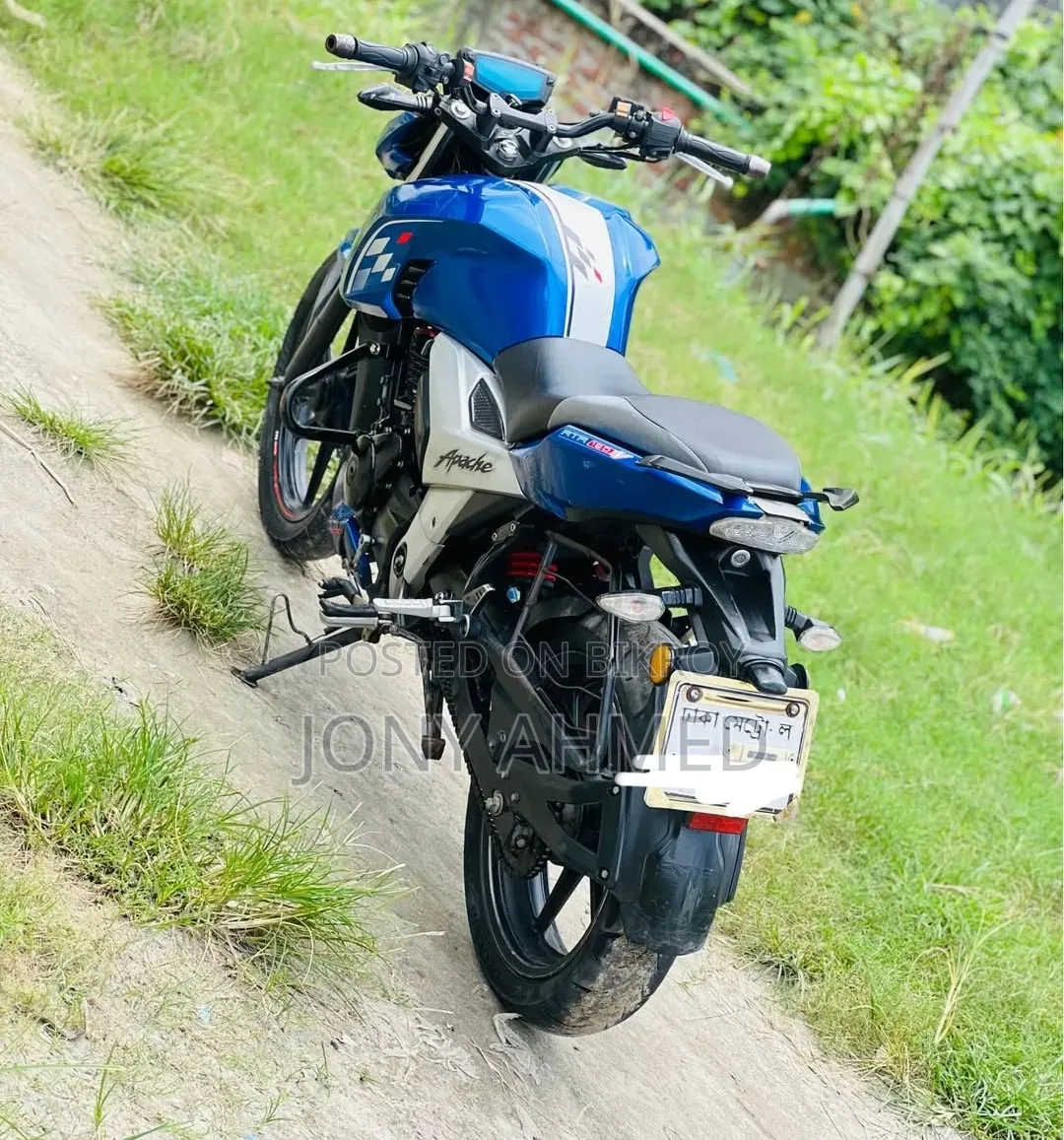 TVS Apache RTR 160 4V 2021 Blue