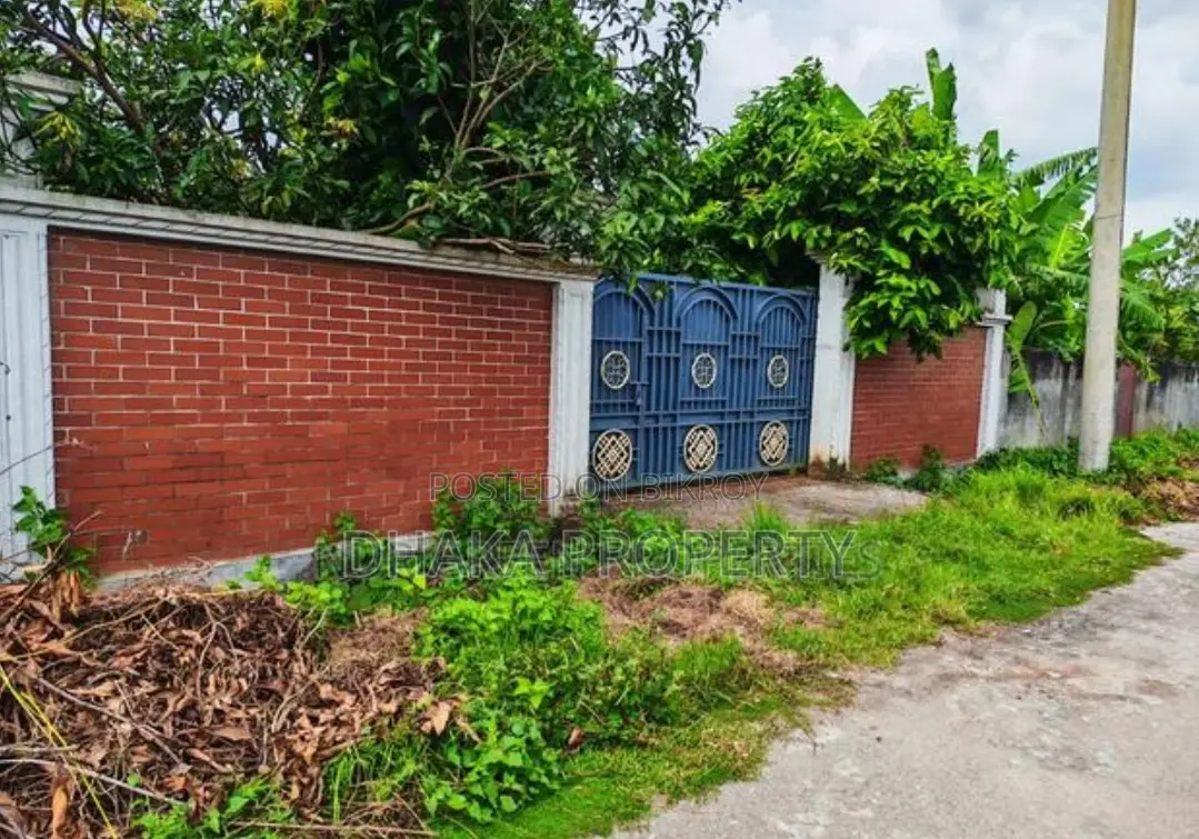 মেট্রোরেল দক্ষিণ স্টেশন ৩ কাঠা পূর্ব সেক্টর-১৭/ডি