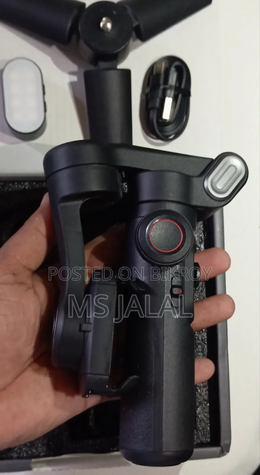 AOCHUAN Smart XE 3-Axis Smartphone Stabilizer