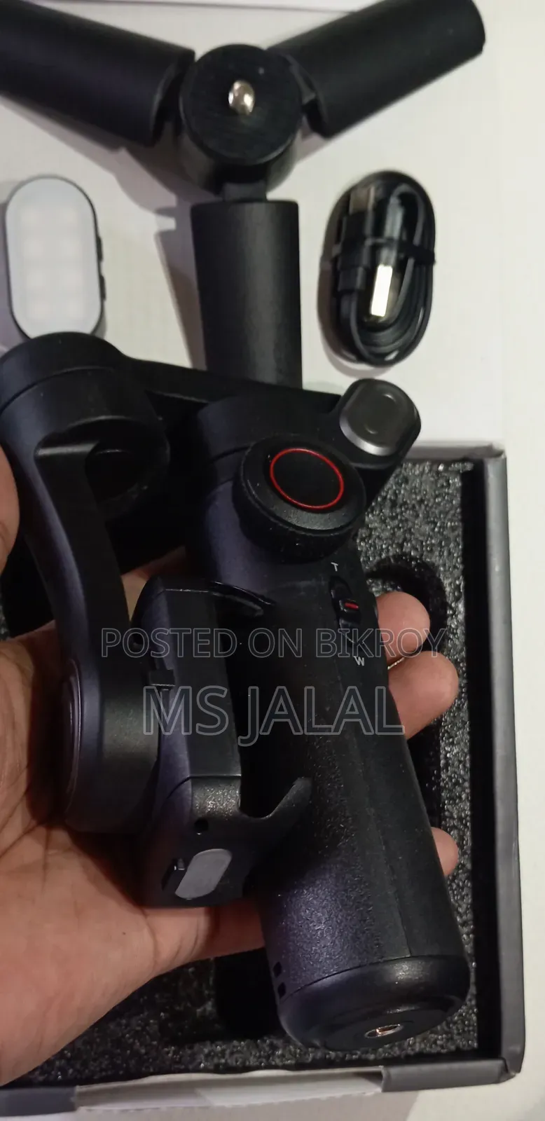 AOCHUAN Smart XE 3-Axis Smartphone Stabilizer