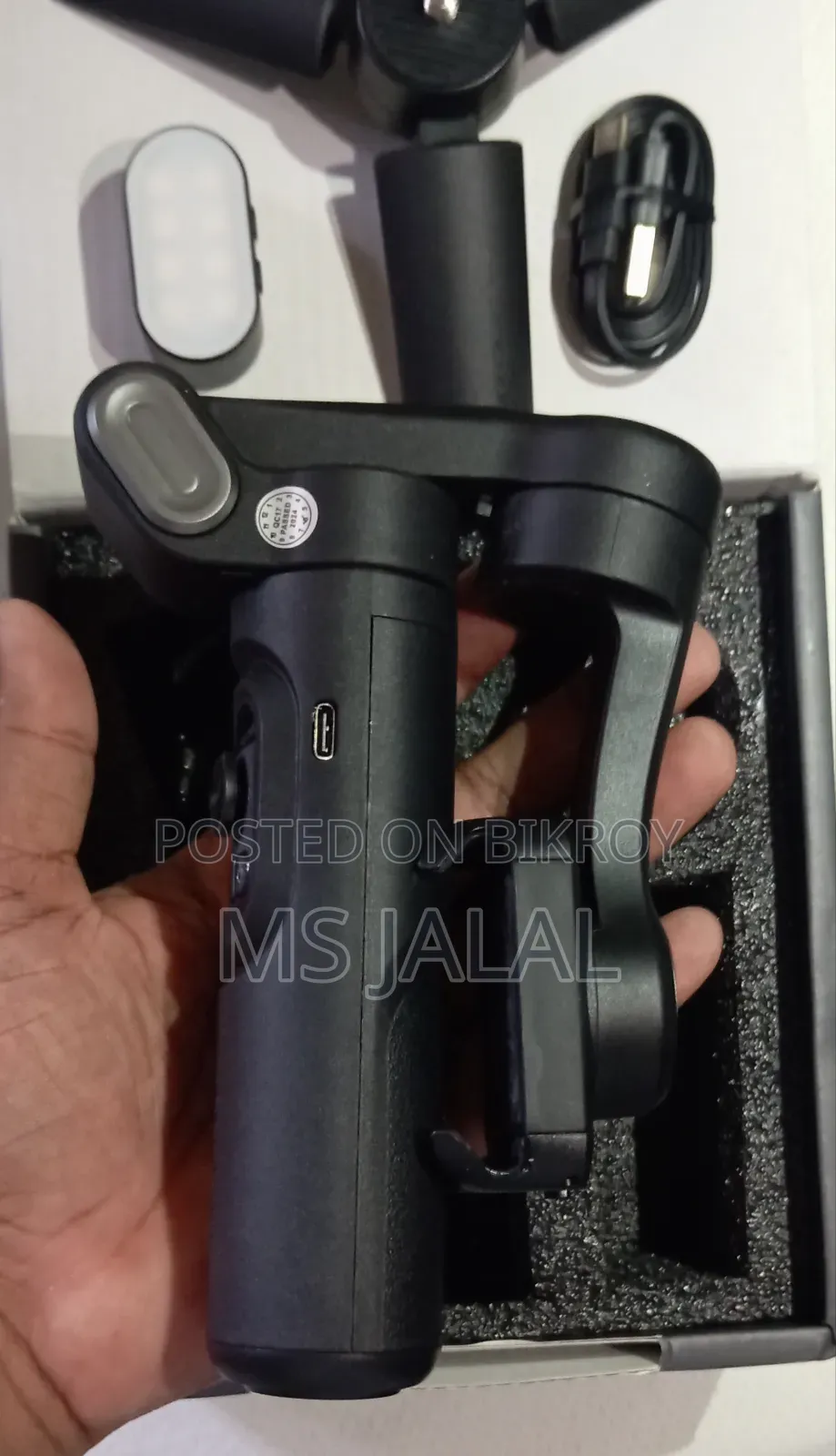 AOCHUAN Smart XE 3-Axis Smartphone Stabilizer