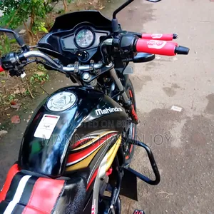 Mahindra Centuro 2016 Black
