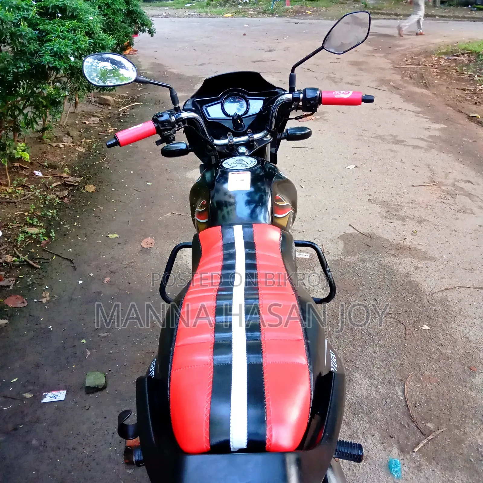 Mahindra Centuro 2016 Black