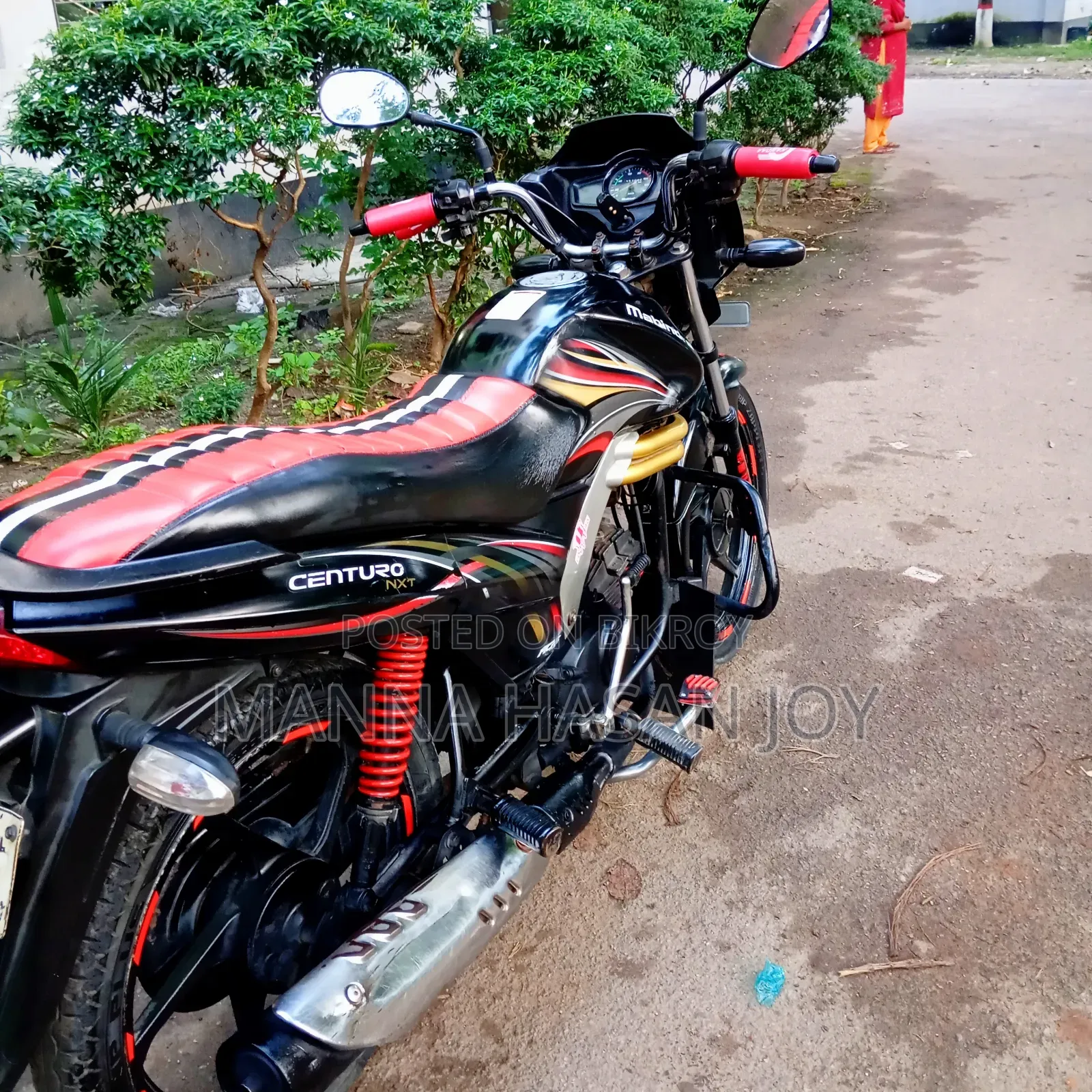 Mahindra Centuro 2016 Black