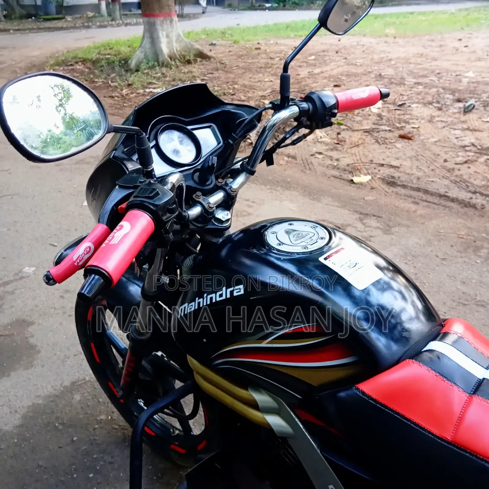 Mahindra Centuro 2016 Black